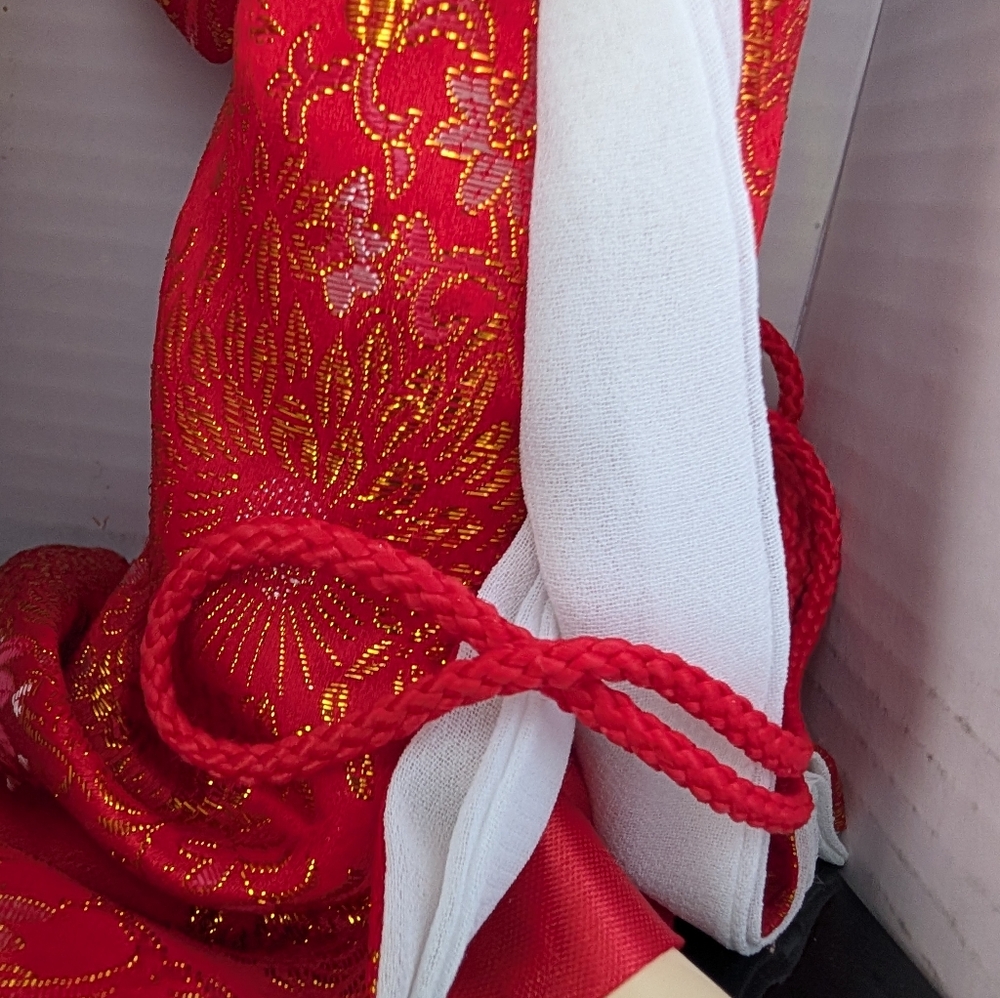 Vintage 1970s 1980s Japanese Red Geisha Doll Figurine In Traditional Attire - Picture 5 of 9